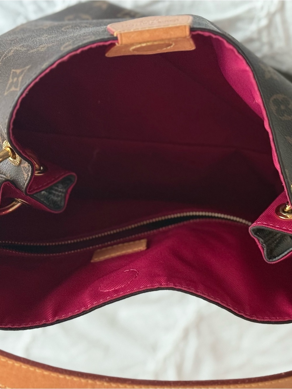 Louis Vuitton Monogram Shoulder Bag - Picture 3 of 6